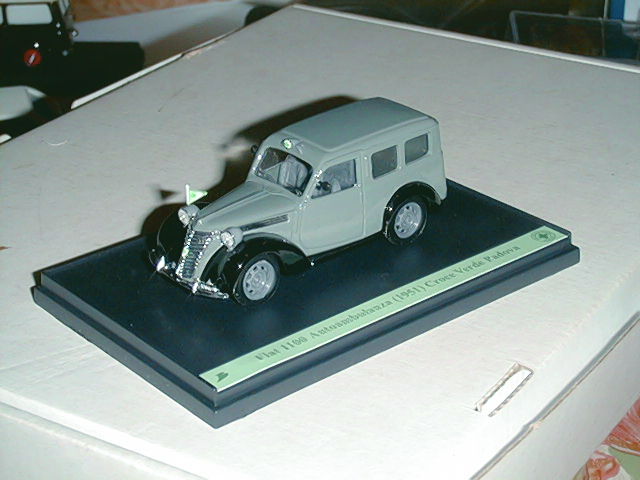 FIAT AMBULANZE 1:43 scale