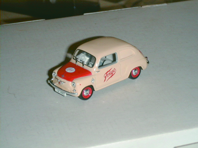 FIAT 600 in scala 1:43