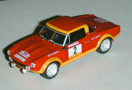 FIAT 124 CABRIO