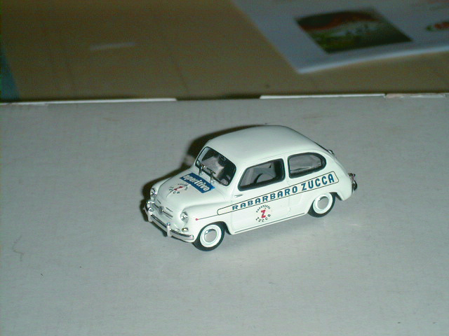 FIAT 600 in scala 1:43