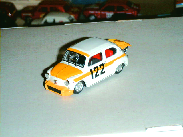 FIAT 850 in scala 1:43