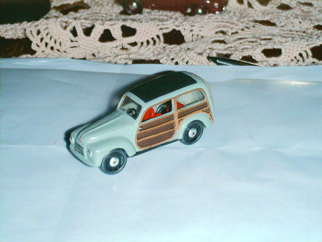 FIAT 500 GIARDINETTA in scala 1:43