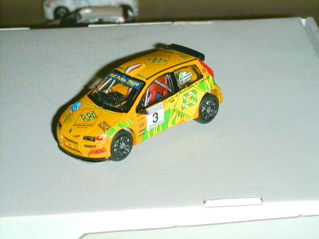 FIAT PUNTO 1:43 scale