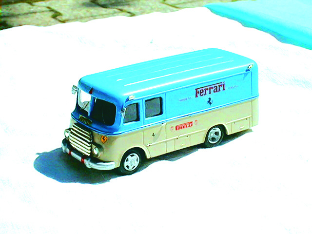 CAMION in scala 1:43