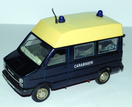 IVECO DAILY 1:43 scale