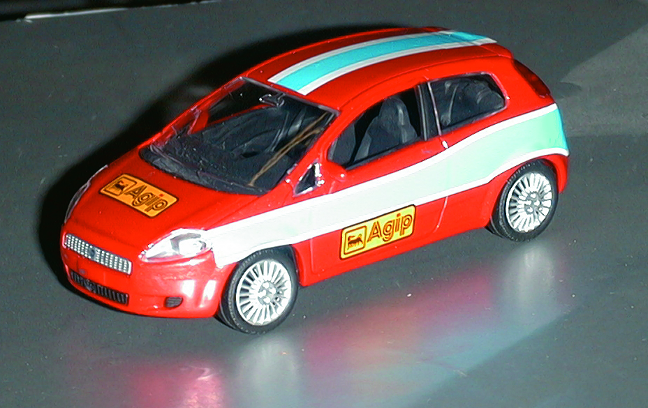 FIAT PUNTO in scala 1:43