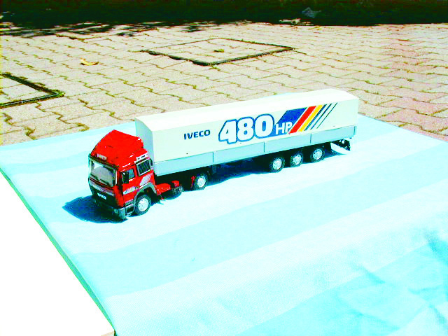 CAMION