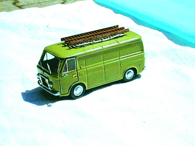 FIAT 238 FURGONE in scala 1:43