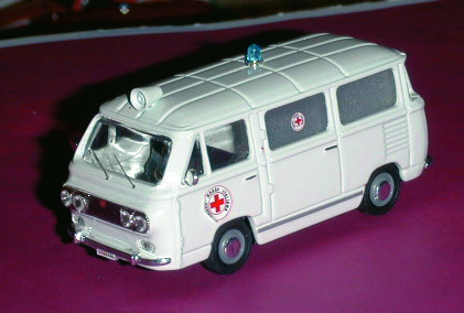 FIAT AMBULANZE in scala 1:43