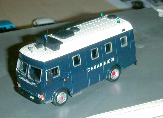 CAMION 1:43 scale