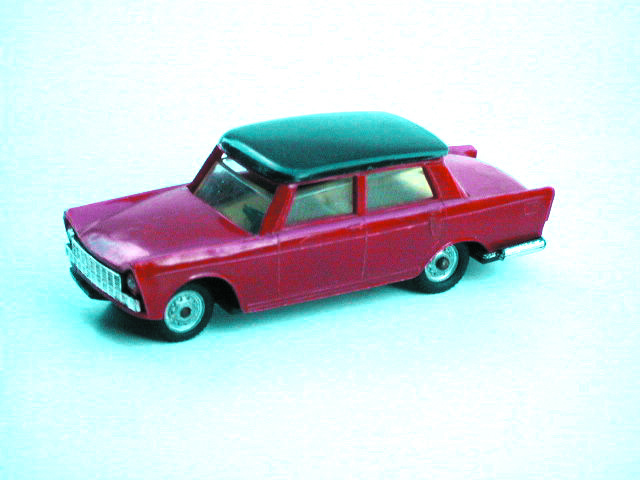 FIAT 1800 in scala 1:43