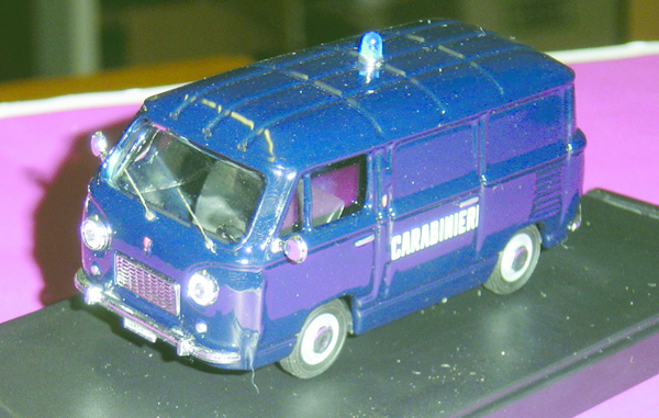 FIAT 600 T/850 T 1:43 scale