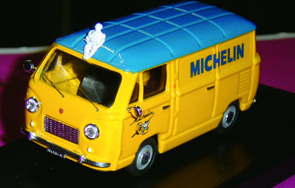 FIAT 600 T/850 T 1:43 scale