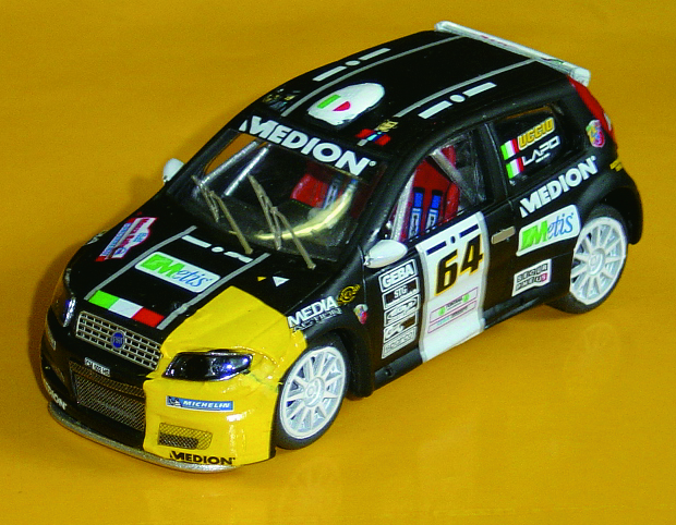 FIAT PUNTO in scala 1:43