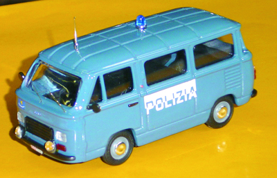 FIAT 900 T in scala 1:43