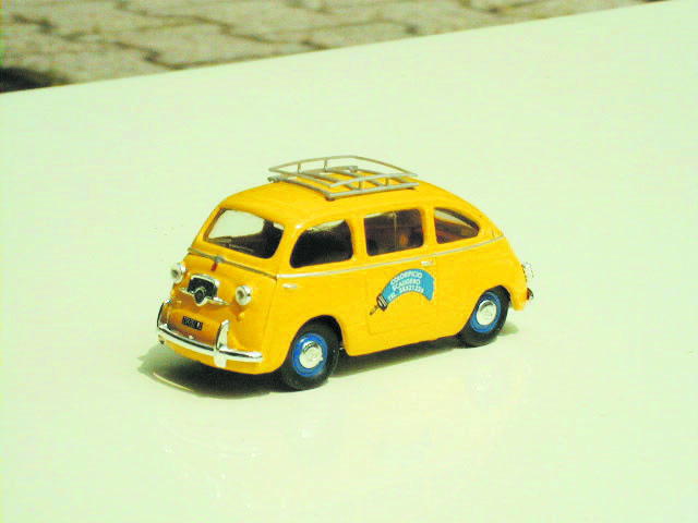 FIAT MULTIPLA in scala 1:43