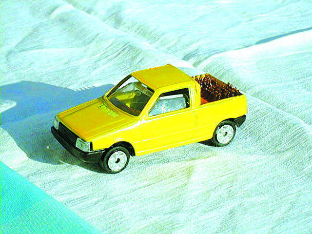 FIAT UNO in scala 1:43