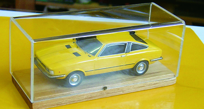 FIAT 128 COUPE' in scala 1:43