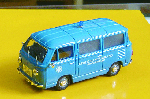 FIAT AMBULANZE in scala 1:43
