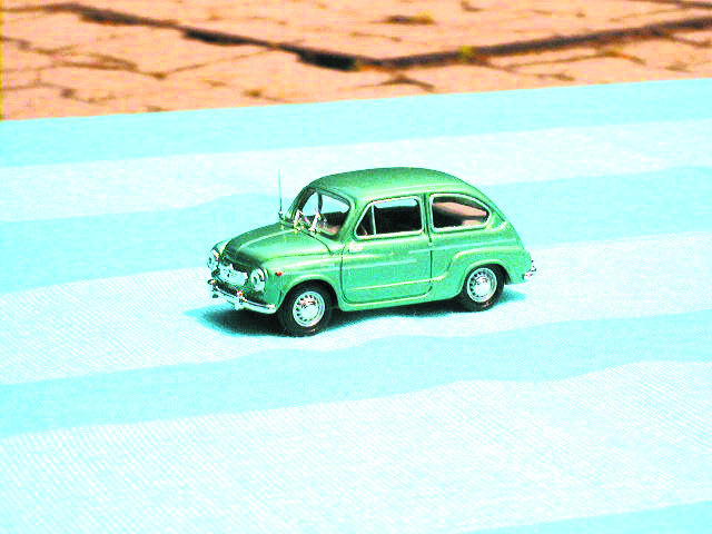 FIAT 600 1:43 scale