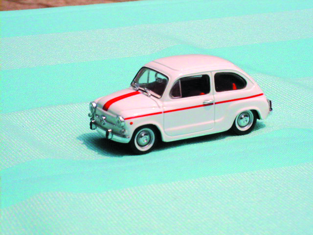FIAT 600 in scala 1:43