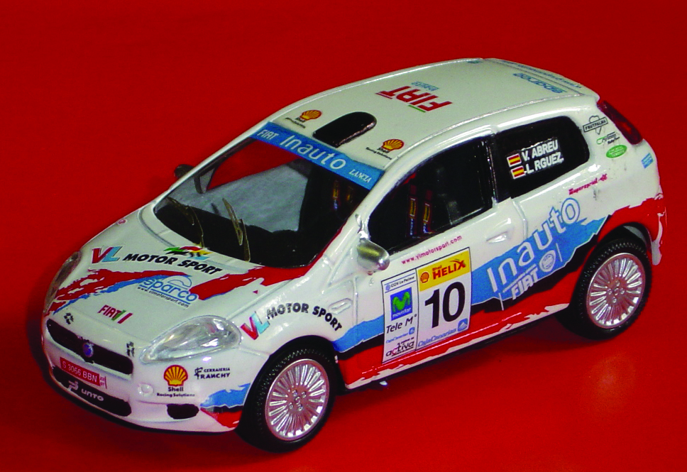 FIAT PUNTO 1:43 scale