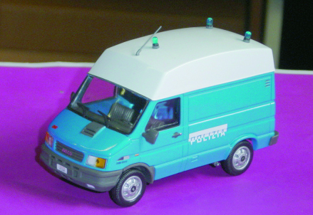 IVECO DAILY 1:43 scale