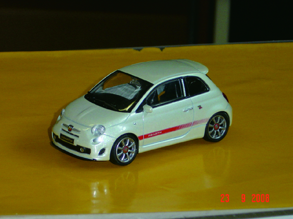FIAT 500 NUOVA in scala 1:43