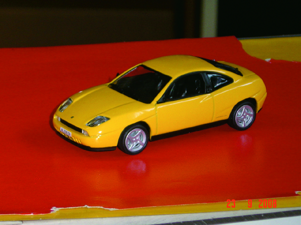 FIAT 2000 in scala 1:43