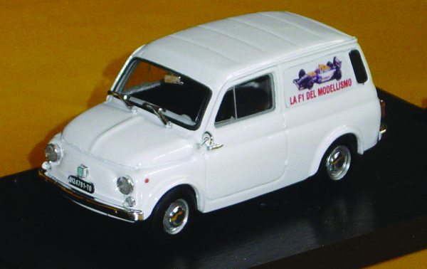 FIAT 500 GIARDINETTA 1:43 scale