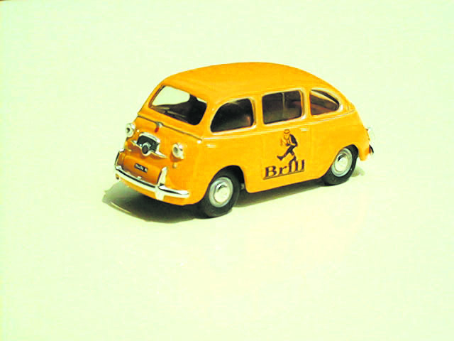 FIAT MULTIPLA 1:43 scale