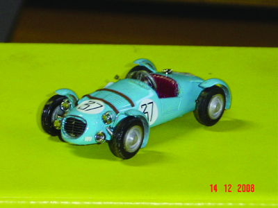 FIAT 1500 1:43 scale