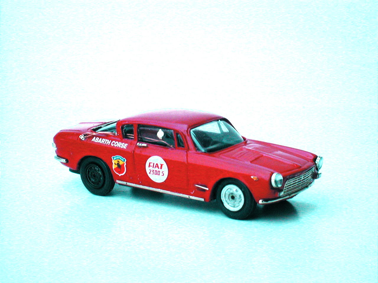 FIAT 2300 in scala 1:43