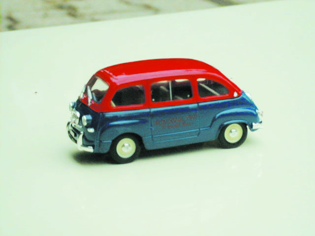 FIAT MULTIPLA in scala 1:43