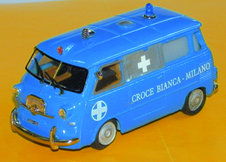 AMBULANZE in scala 1:43