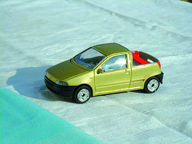 FIAT PUNTO PICKUP in scala 1:43