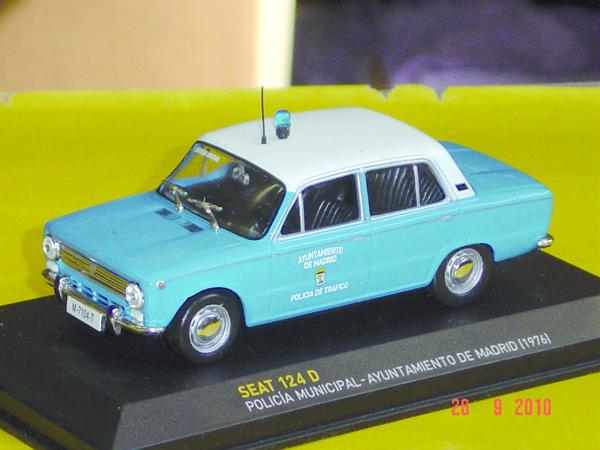 FIAT 124 in scala 1:43
