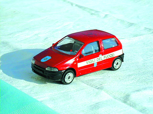 FIAT PUNTO 2 PORTE in scala 1:43