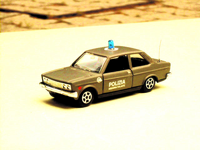 FIAT 131 2 PORTE in scala 1:43