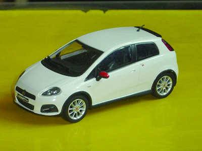 FIAT PUNTO in scala 1:43