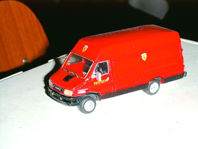 IVECO DAILY in scala 1:43