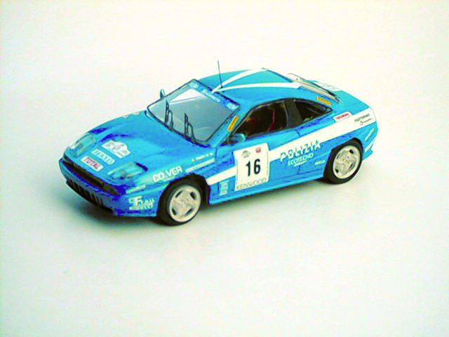 FIAT 2000 in scala 1:43