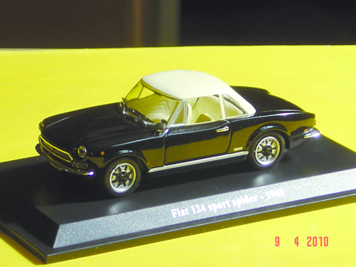 FIAT 124 CABRIO 1:43 scale