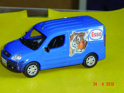 FIAT DOBLO in scala 1:43