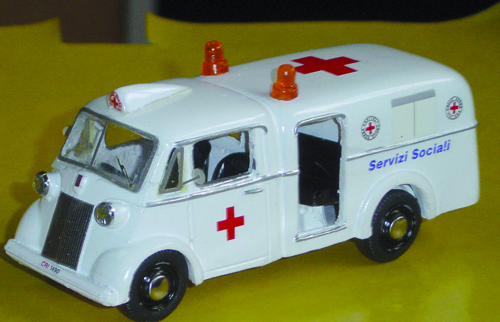 FIAT AMBULANZE in scala 1:43