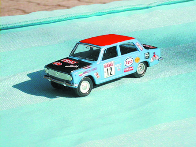 FIAT 124 in scala 1:43