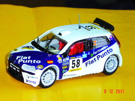 FIAT PUNTO in scala 1:43