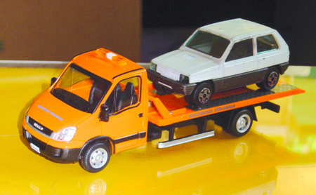 IVECO DAILY 1:43 scale
