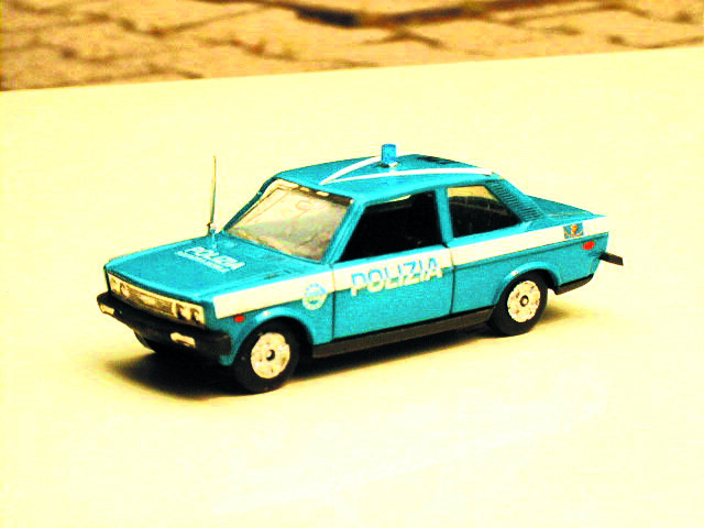 FIAT 131 in scala 1:43