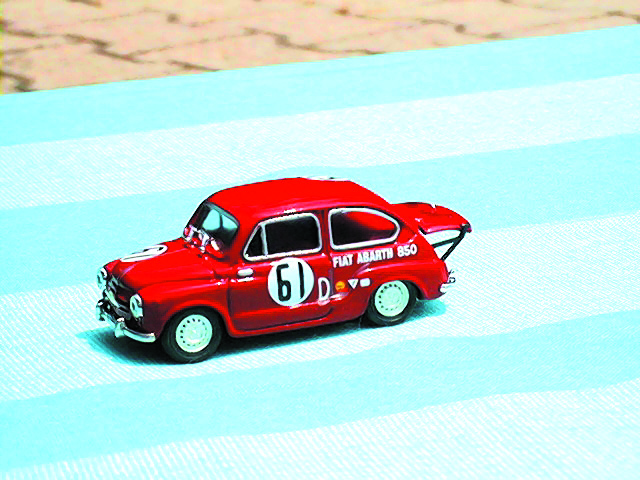 FIAT 850 1:43 scale